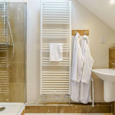 2 Bed In Thirsk Oc-48116 *